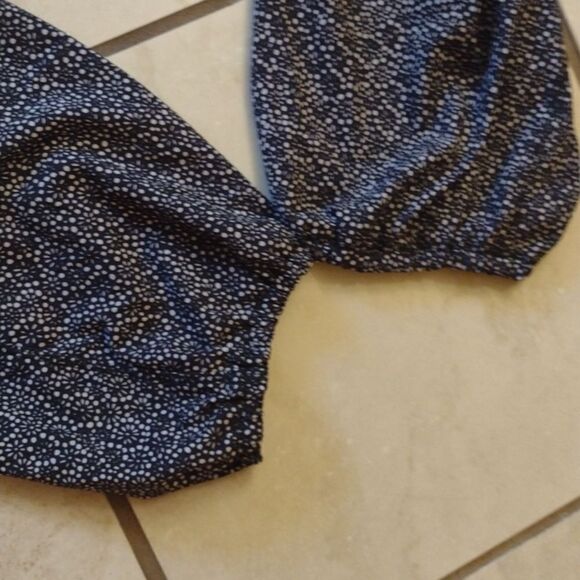 Lululemon Om Pant Black baggy with gathered hem cropped size 4 - Picture 6 of 11